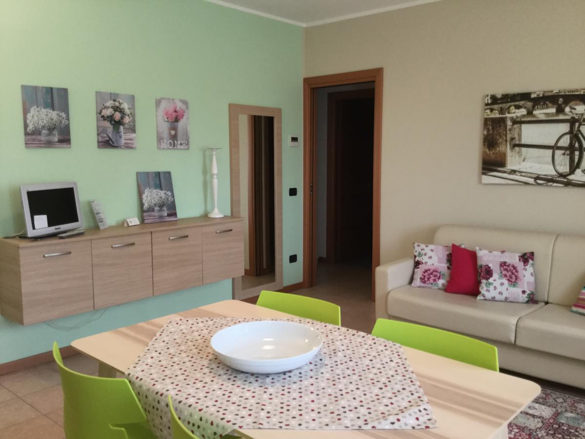 Residenza Villa Corno Alto Luaran gambar