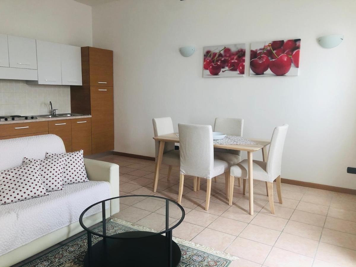 Residenza Villa Corno Alto Luaran gambar